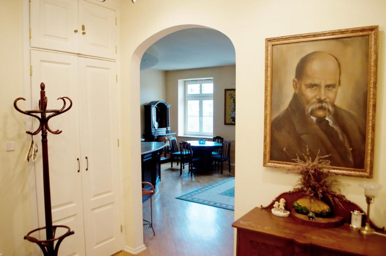 Two Bedroom Luxury Apartment Leopoli Esterno foto